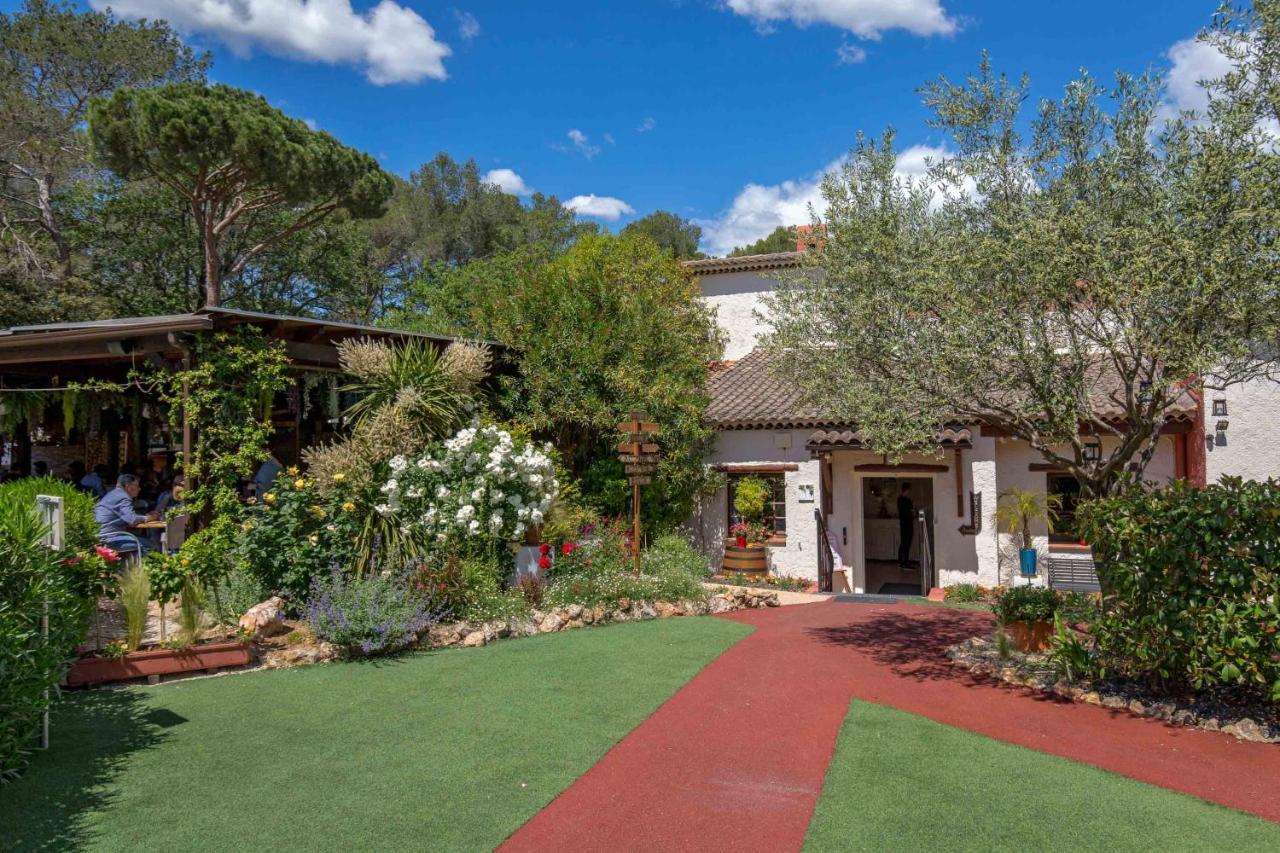 Les Pins Blancs En Provence Hotel ลูมีย์ ภายนอก รูปภาพ